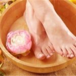 Эксперты посоветовали ванночки для кожи ног