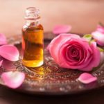 Эксперты раскрыли полезные свойства масла розы
